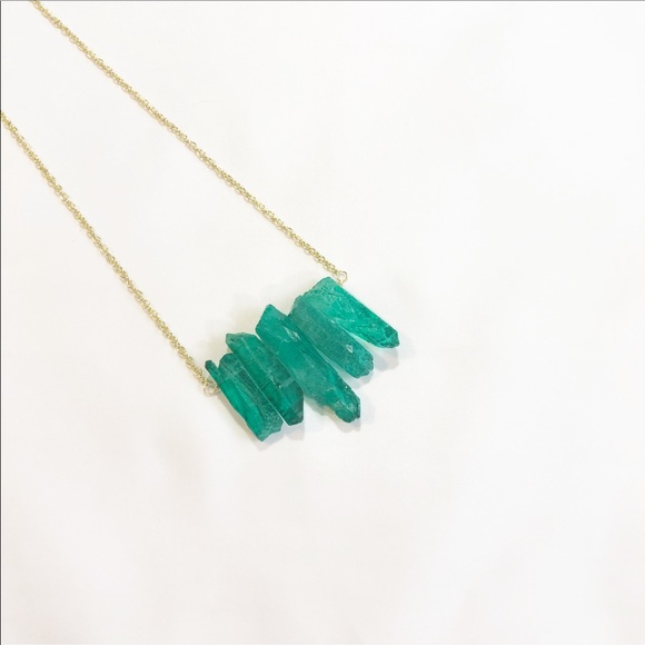 adorned by amie Jewelry - NEW  GOLD & GREEN QUARTZITE NECKLACE.